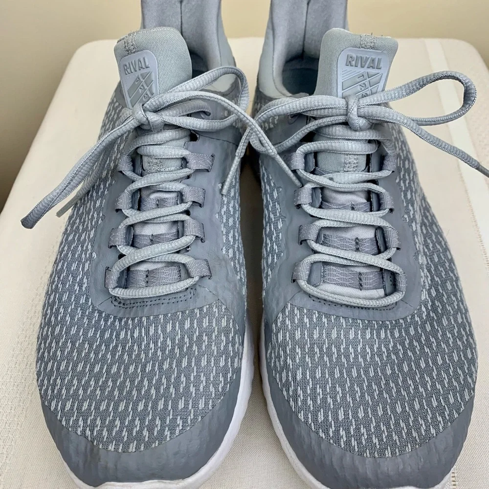 Nike womens Rival Light Gray Sneaker, Size 10 - Picture 4 of 10